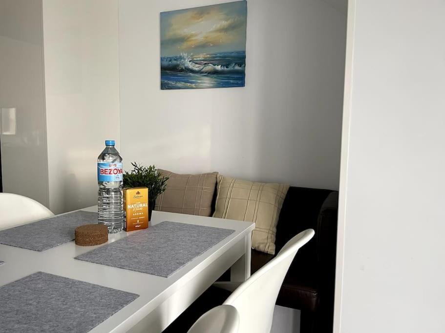 Modern Apartment With Pool Area 산페드로델피나타르 외부 사진